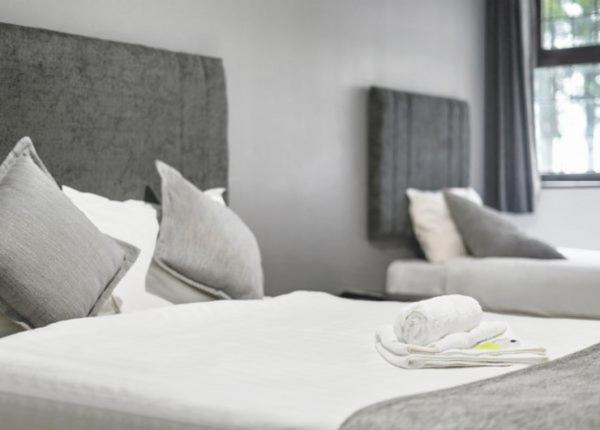 Iway Inn Hotel Cambridge  Esterno foto